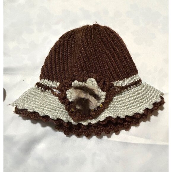 Handmade Crochet Cloche Hat Brown Cream Faux Fur Flower Retro Cottagecore - Picture 8 of 8